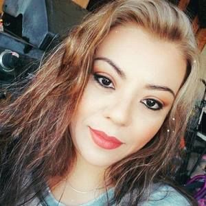 Meet your Posher, Becky